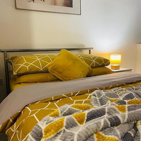 #0509 Two Bedroom Serviced Apartment- Free Parking 德比 外观 照片