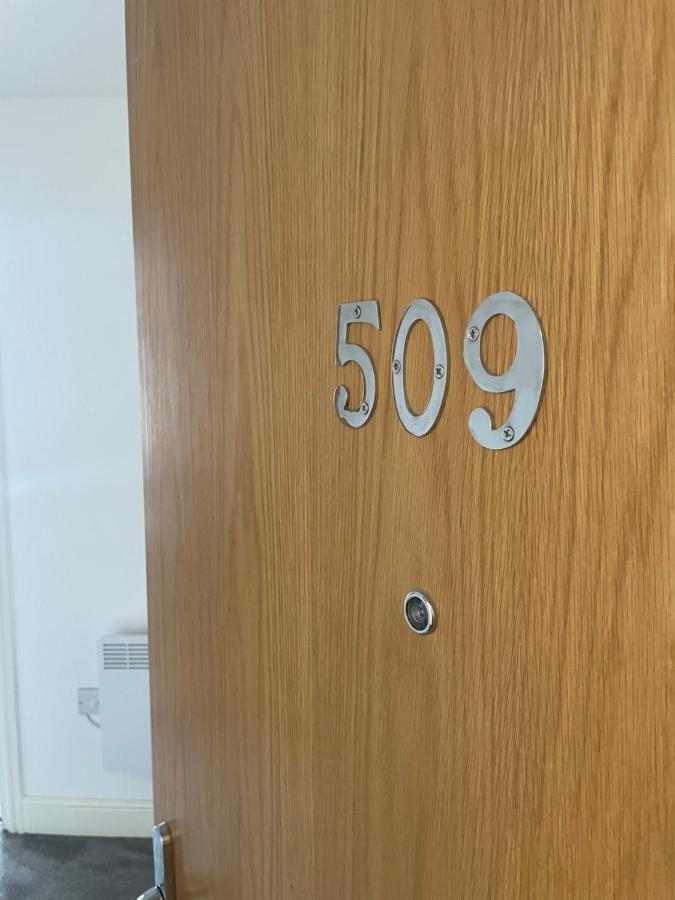 #0509 Two Bedroom Serviced Apartment- Free Parking 德比 外观 照片